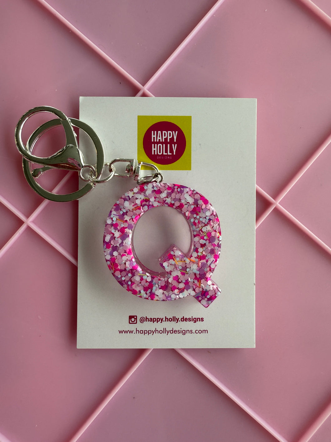 Alphabet Keyring - Q